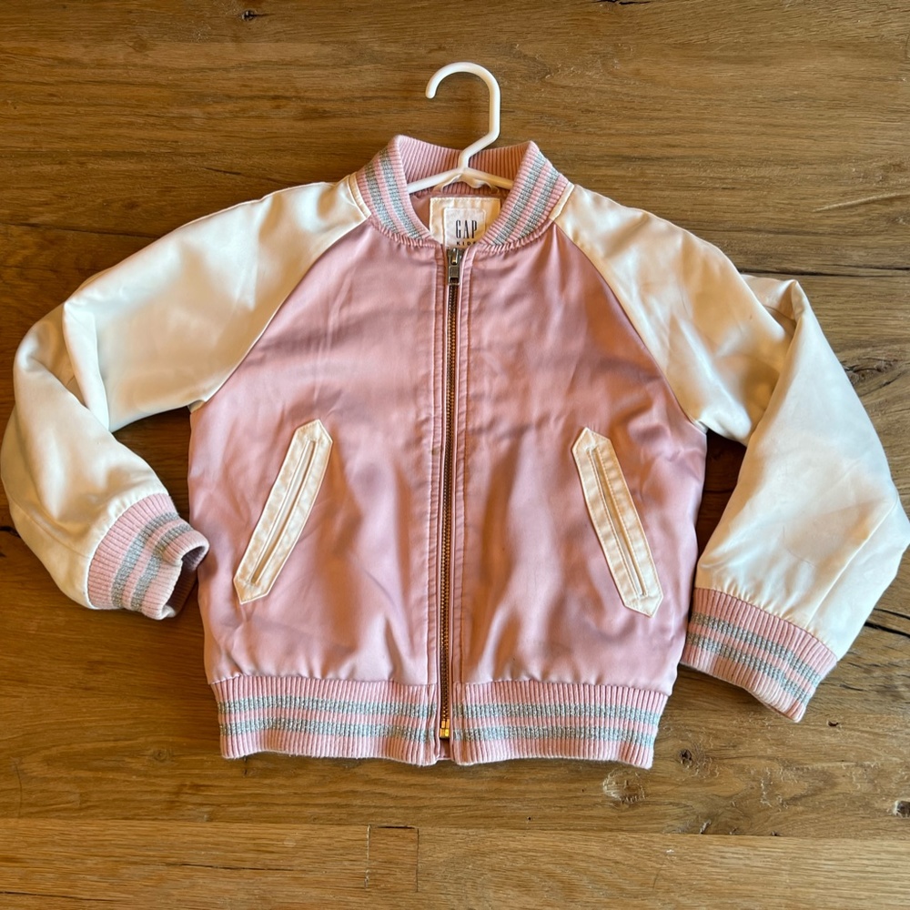 GAP. Size XS. Spring/Fall Bomber Style Jacket.